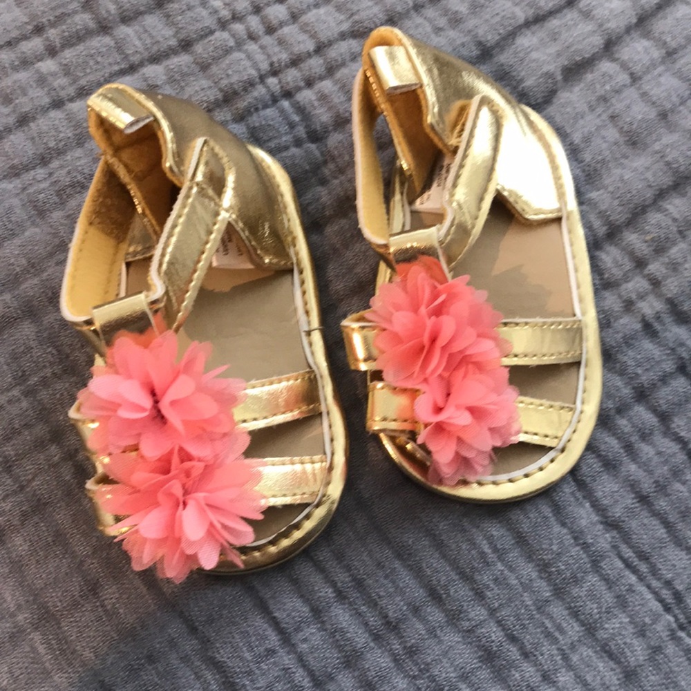 6-9m gold sandals